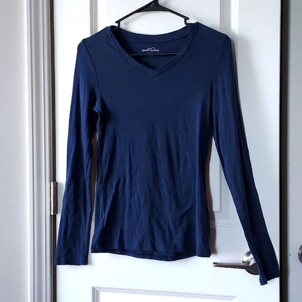 Eddie Bauer long sleeve tee blue small